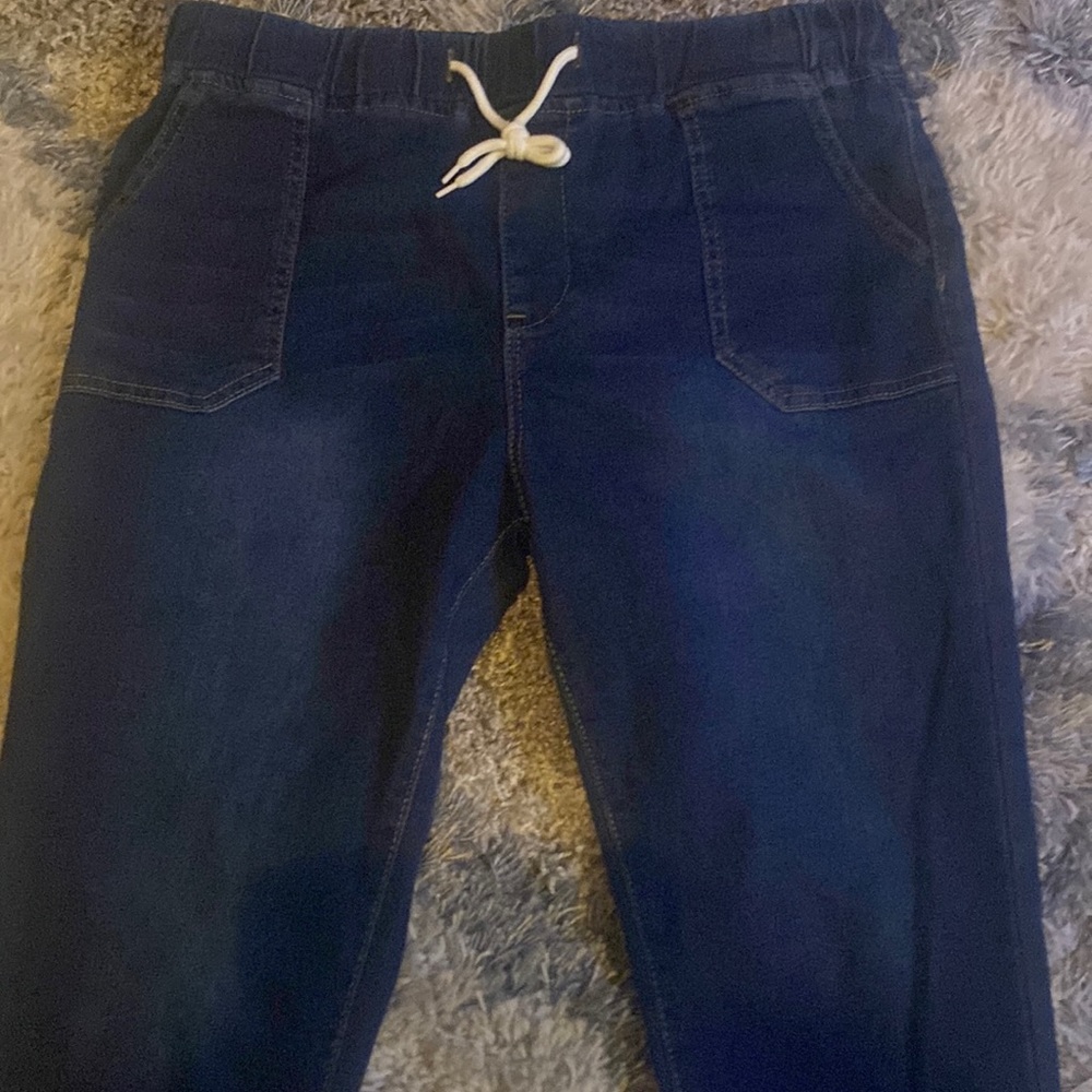 Blue wash capri stretch jeans